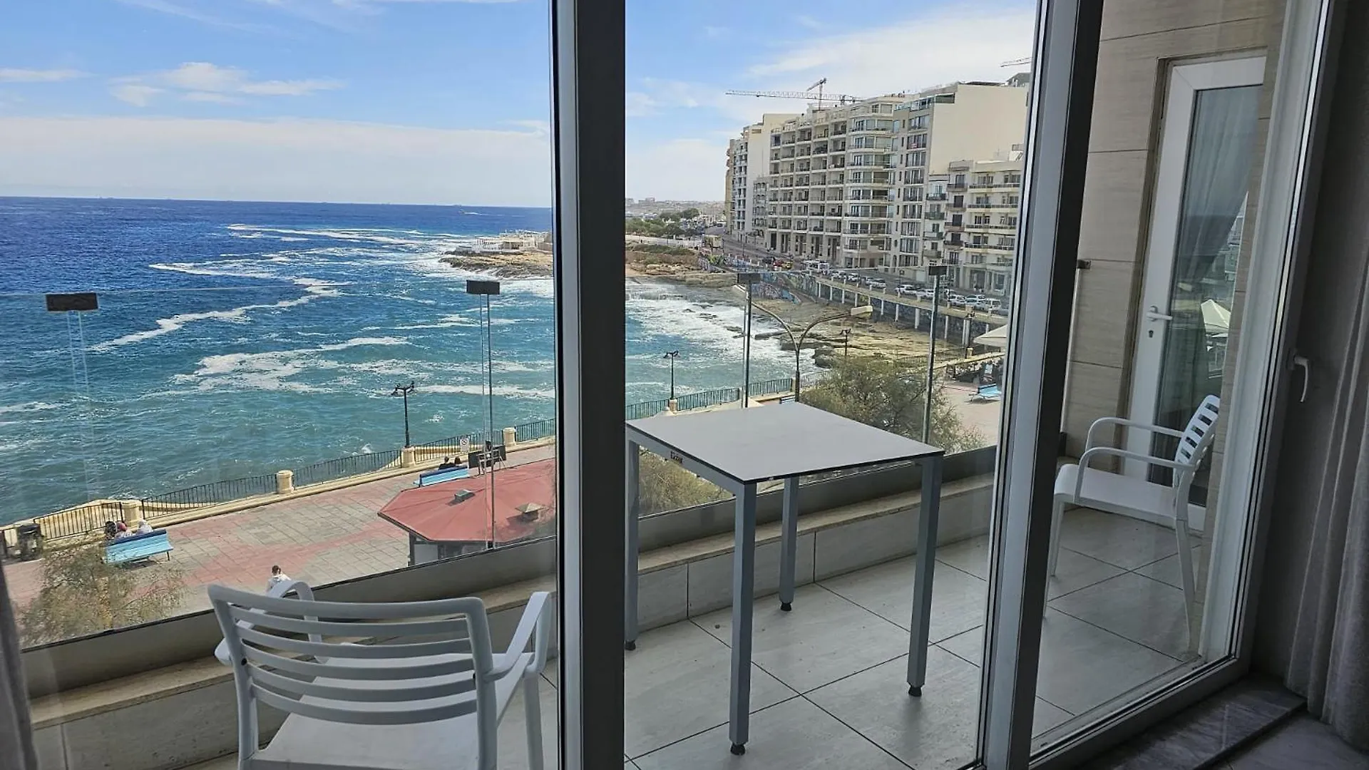 Front Sea View 3 Bedroom 2 Bathrooms At Sliema Beach Promenade S7 Apartamento